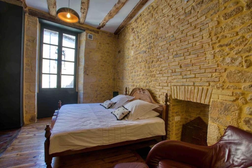 "Les Appartements De Betty A" Coeur Historique Sarlat-la-Caneda Exterior photo