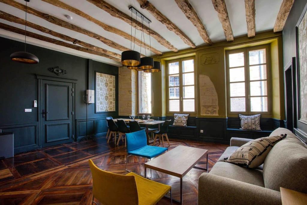 "Les Appartements De Betty A" Coeur Historique Sarlat-la-Caneda Exterior photo